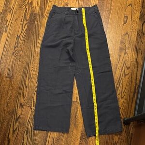 Alex Mill Charcoal Linen Blend pant.